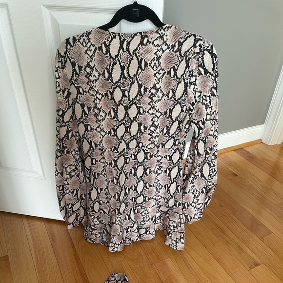 Brand New Shein leap off print dress - Small - Picture 6 of 6